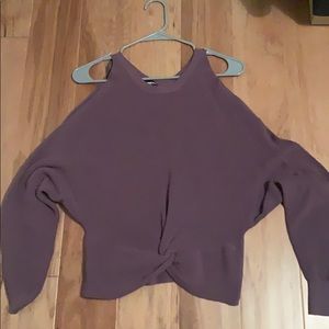 Sweater with shoulder cut off
